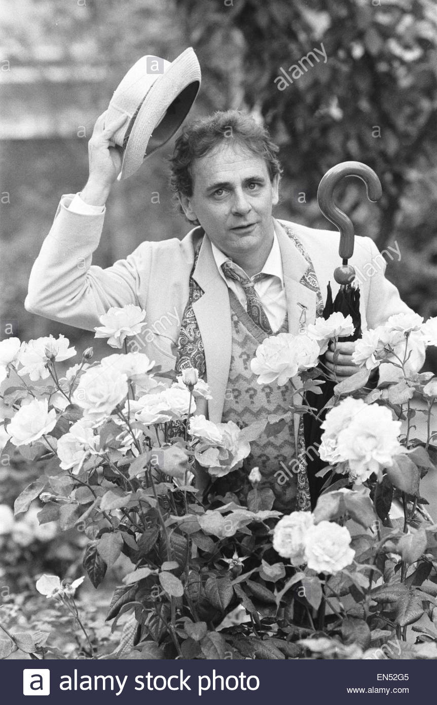 dr-who-alias-sylvester-mccoy-seen-here-at-a-press-conference-to-promote-EN52G5.jpg