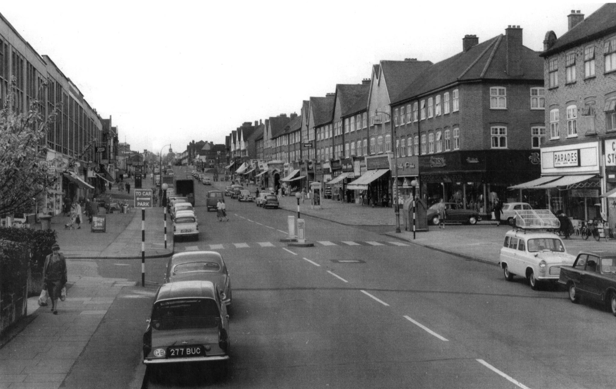 X25 Kenton Road, Harrow (c1960) (Hi-Res).jpg