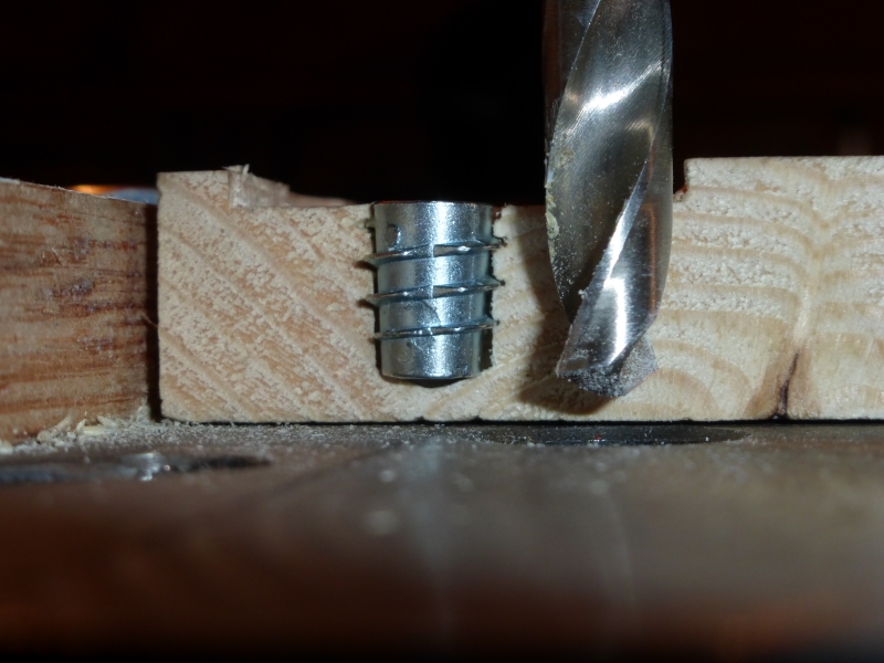 Step 2 - P1090347 - Material Screw Insert Side profile.JPG