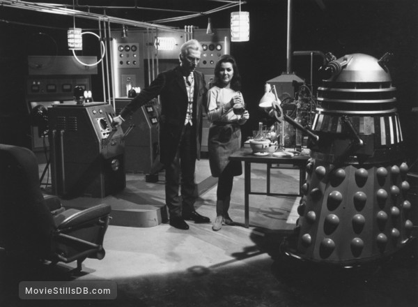 dr-who-and-the-daleks-lg.jpg