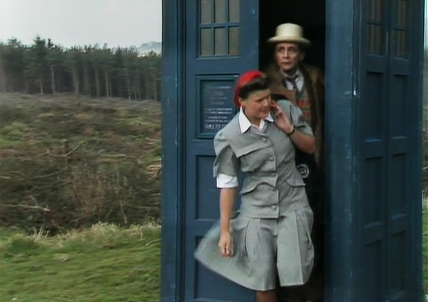 doctor-who-the-curse-of-fenric-ace-sylvester-mccoy-coming-out-of-tardis-sophie-aldred-review.jpg