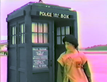 bbc Police Box and Console B06.jpg