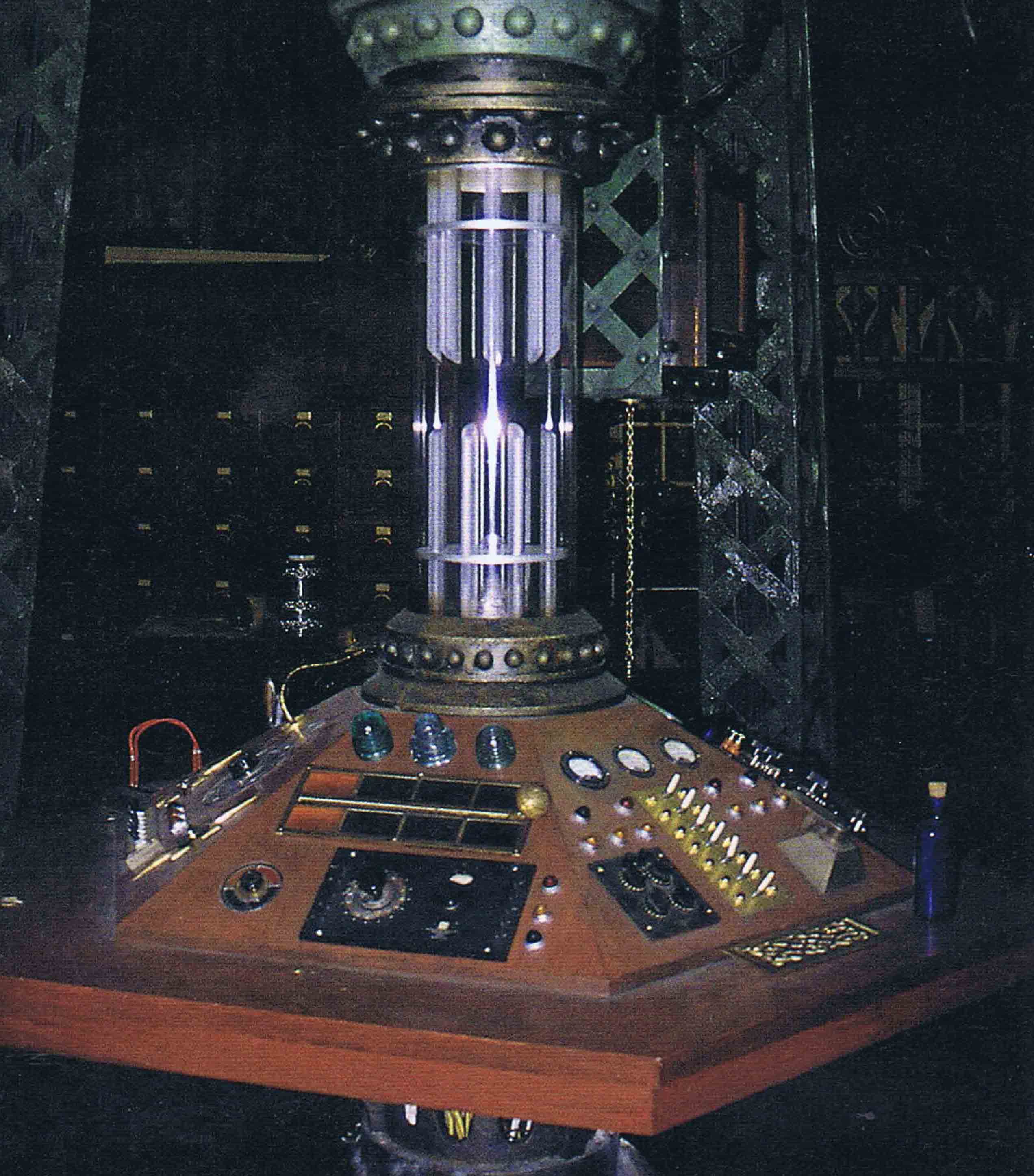 TARDIS-Crank#2 copy.jpg