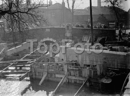 Crayford_Bridge_Box-R34-WideningOfCrayfordBridge-1938-Pic3.jpg