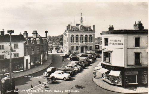 T68 Market Square, Staines (1950's).jpg