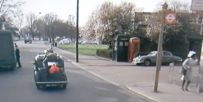 Lower_Richmond_Road_at_Commondale_Box-V54-(1967-ThePlank).jpg