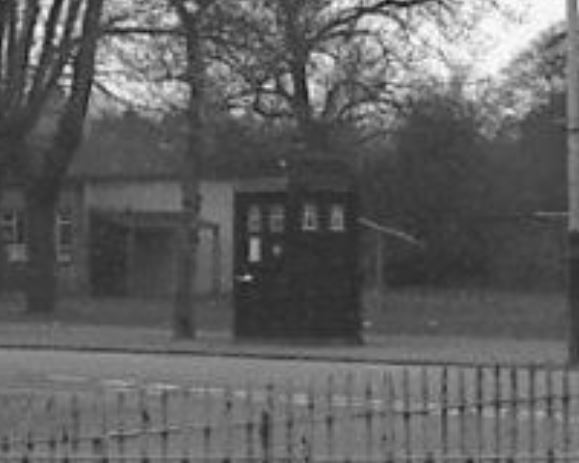 Sunbury_Road_Box-T25-(1968)-Pic2-Blowup.JPG
