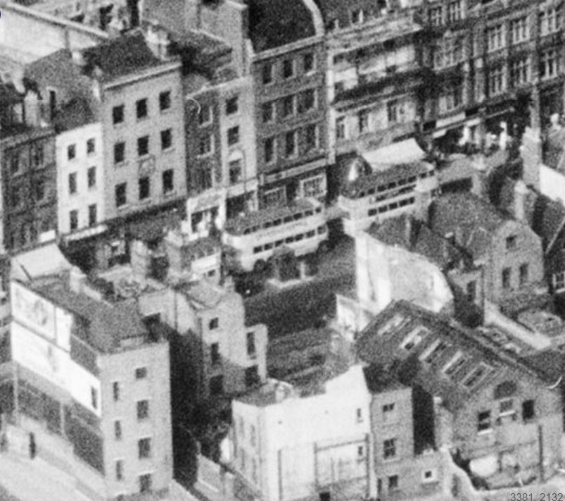 CoL_03--Aldgate_Hight_Street-Mansell_Street--(Aerial_photo--30-Sep-1947--HiResCropped)-(EAW011171).JPG