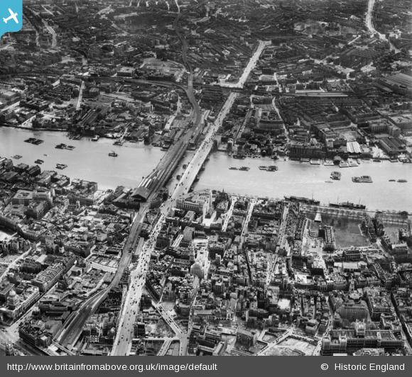 CoL 49 - Stonecutter Lane - AP2 - Britain from Above -  EAW005232 - 1947 - All.jpg