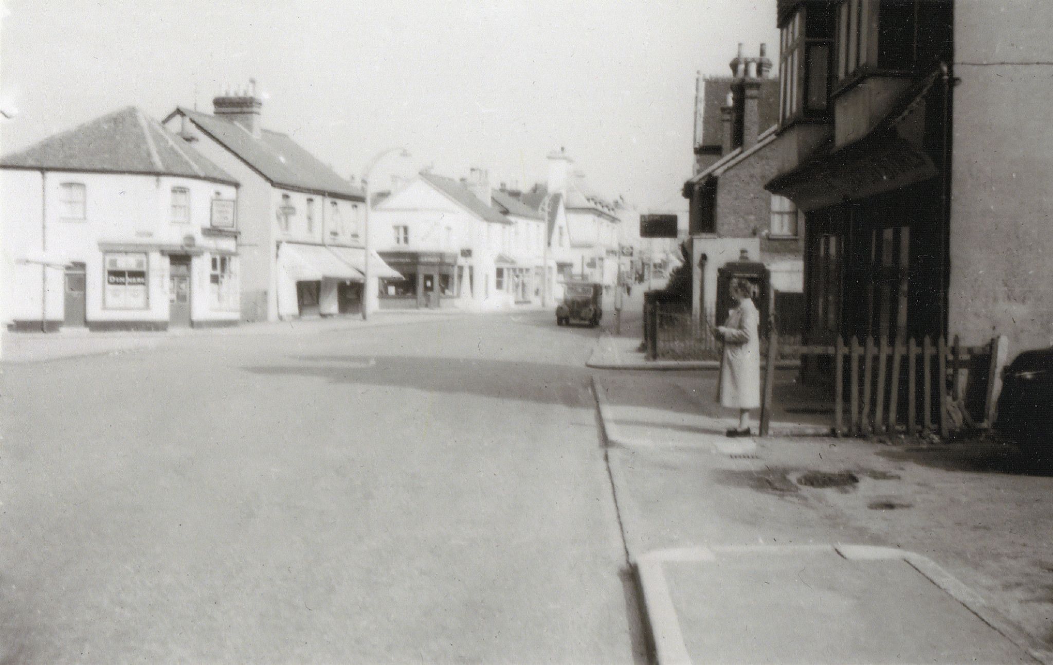 P26 Junction of High Street, south side and Grosvenor Road, east side, West Wickham (1957).jpg
